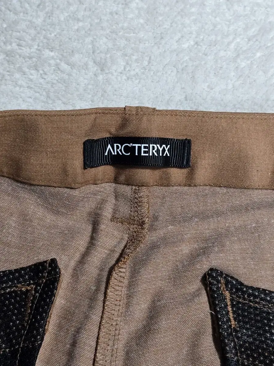 아크테릭스 arcteryx 데비스 팬츠 6사이즈